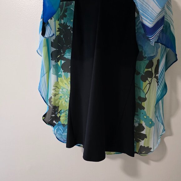 Roz & Ali floral, flowing blouse - Picture 2 of 4